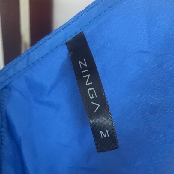 ZINGA Blue Top with Ruffles Size M - Picture 11 of 12